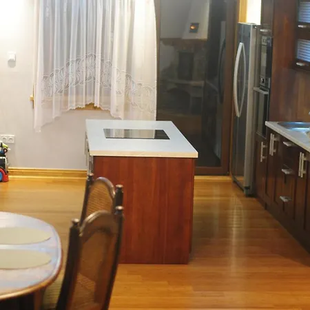Apartament アパート